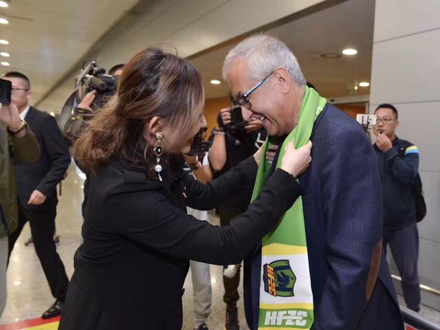 制服丝袜中文字幕一区