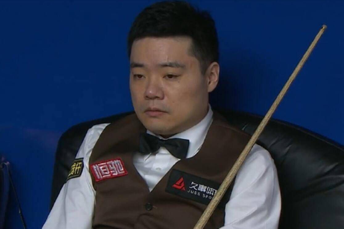 美女被男子操